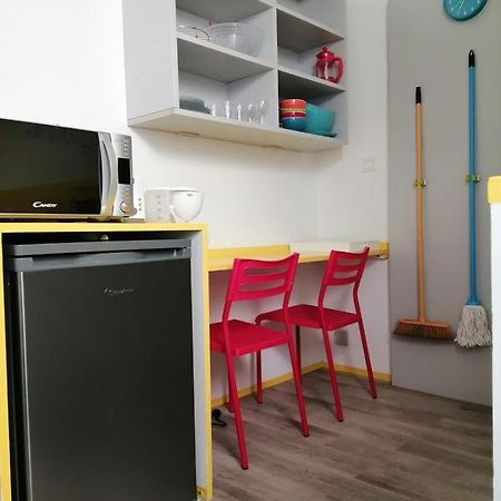 Residence Les Volets Bleus: Studio De 30 M² Classe 2 * Rochefort  Luaran gambar